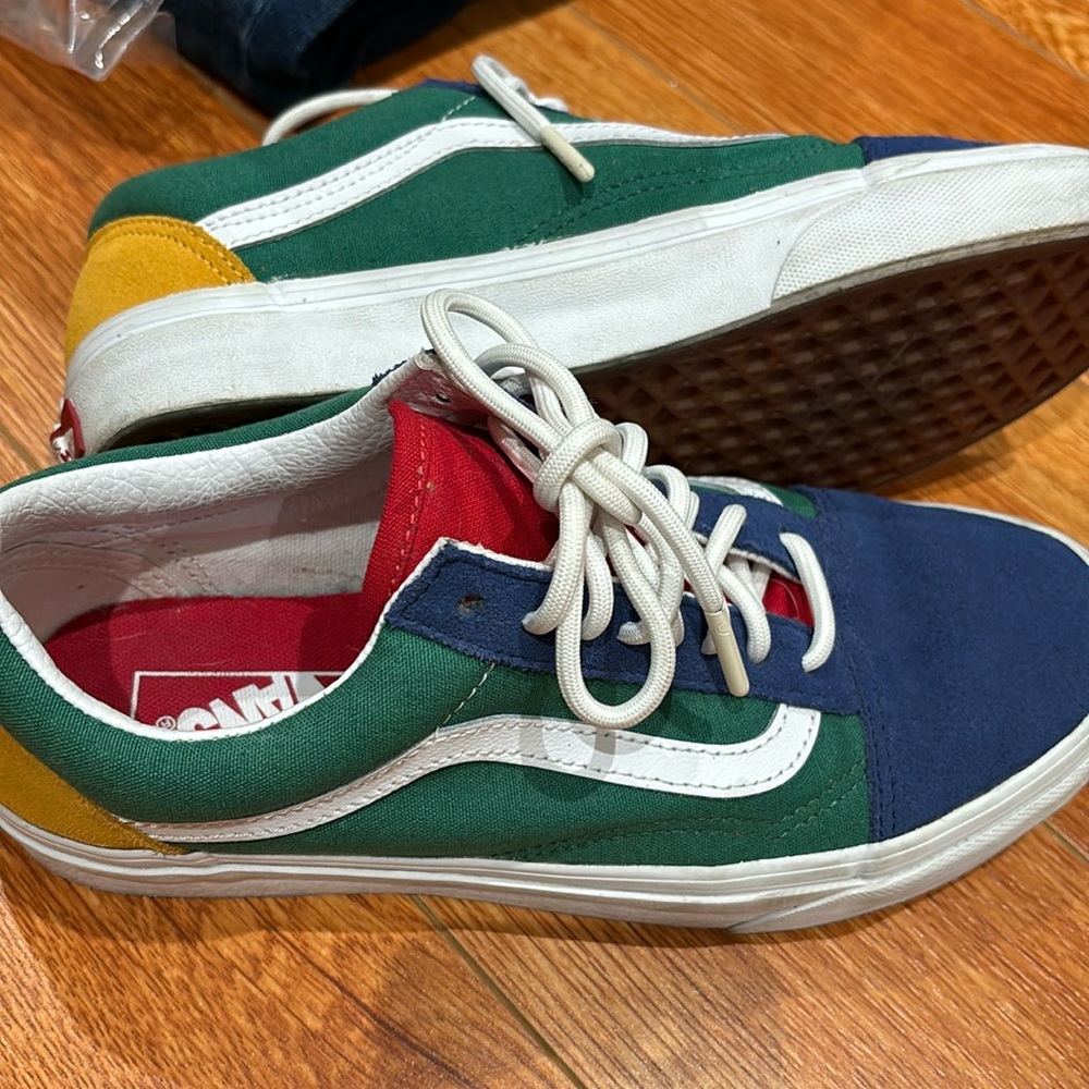 Multicolor Vans - Old Soooo Yacht Club